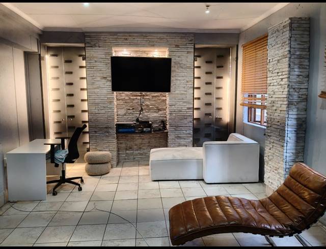 4 BEDROOM HOUSE FOR SALE IN CASHAN